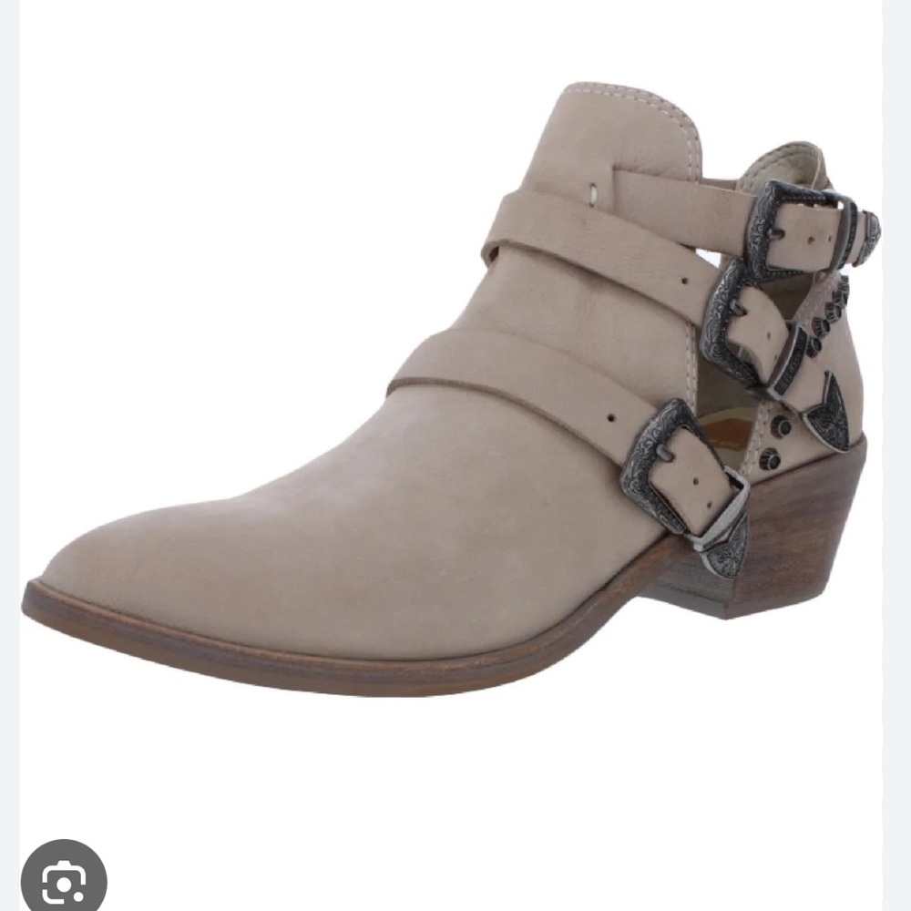 Dolce Vita Spur Buckle strap bootie size 7.5